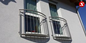 Französischer Balkon Stabgeländer Treppengeländer Balustrade Gitter Holzoptik 